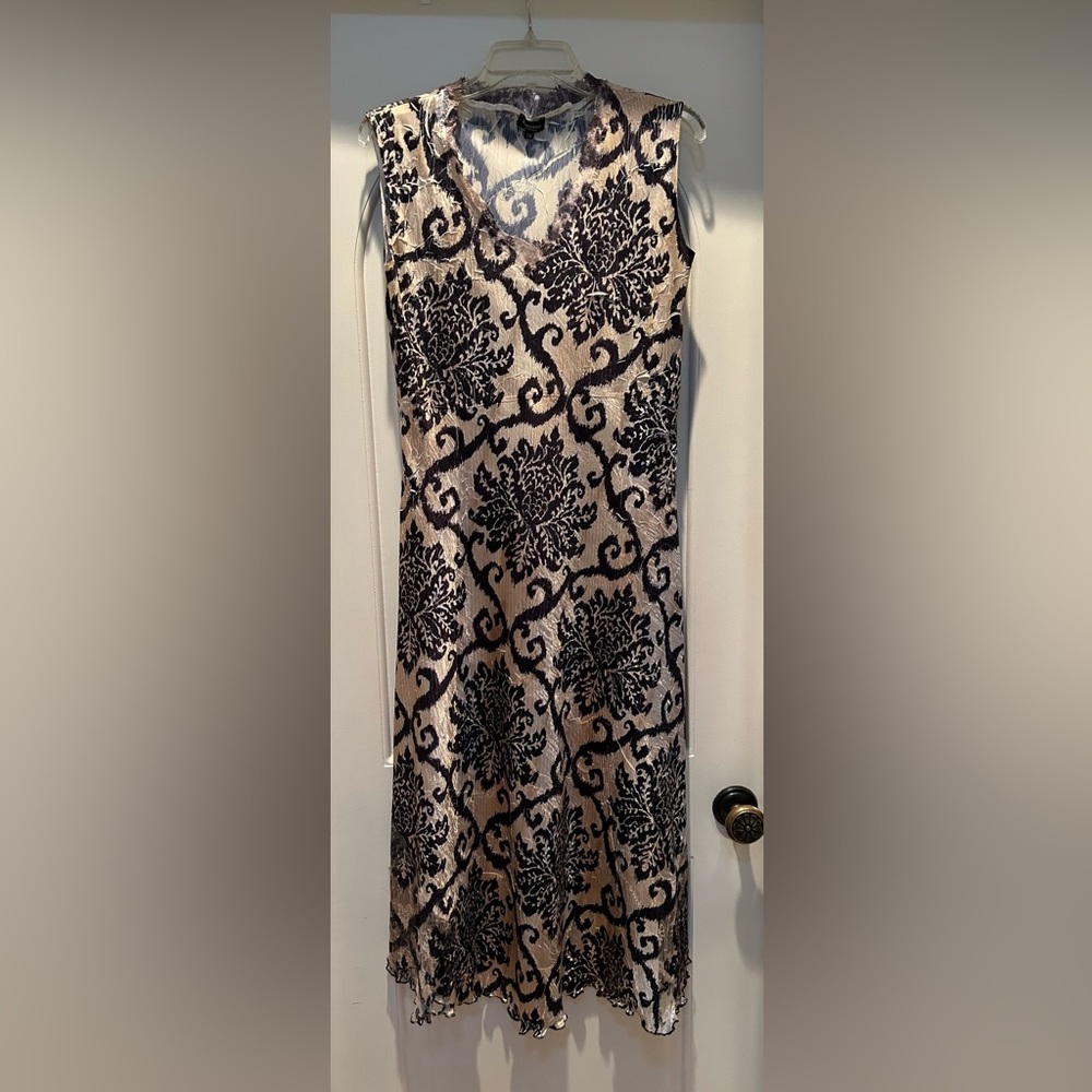 Beautiful beige & black dress